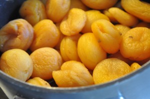 Abrikoskompot af tørrede abrikoser - nem