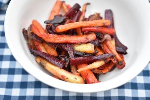 Rodfrugt mix og rødløg bagt i ovn - nem opskrift