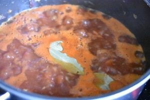 Boeuf Bourguignon - opskrift på simremad med oksekød