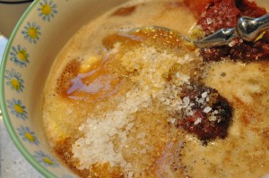 Stegt flæsk i barbecue med øl - svinebryst i ovn