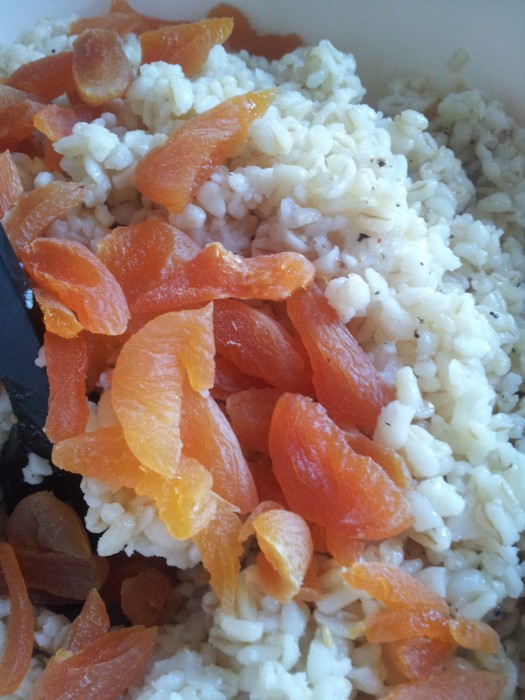 Bulgur salat med abrikos - grilltilbehør opskrift