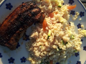 Bulgur salat med abrikos - grilltilbehør opskrift