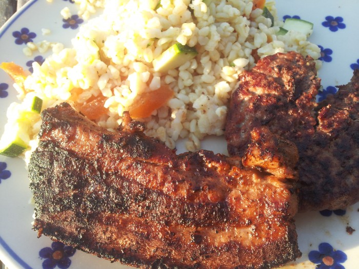 Bulgur salat med abrikos - grilltilbehør opskrift