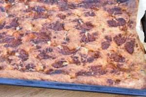 Foccacia brød med pesto - nemt madbrød