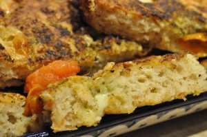 DSC_4441 • nogetiovnen.dk Foccacia brød med pesto - nemt madbrød