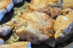 Svinemørbrad bøffer med løg, champignon & peberfrugt
