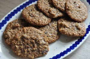 Lakrids småkager med tranebær og havregryn