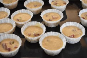 Rabarbermuffins med hvid chokolade & kokos