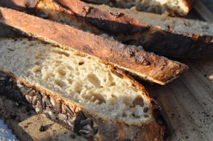 Grydebrød - opskrift på groft brød bagt i gryde
