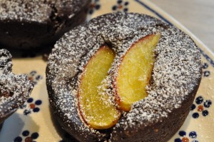 DSC_6679 • nogetiovnen.dk Nektarin muffins med marsbar - svampede chokolademuffins