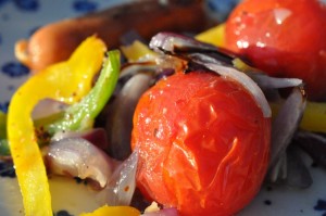 Svinefilet på grill - marineret svinekam med tilbehør