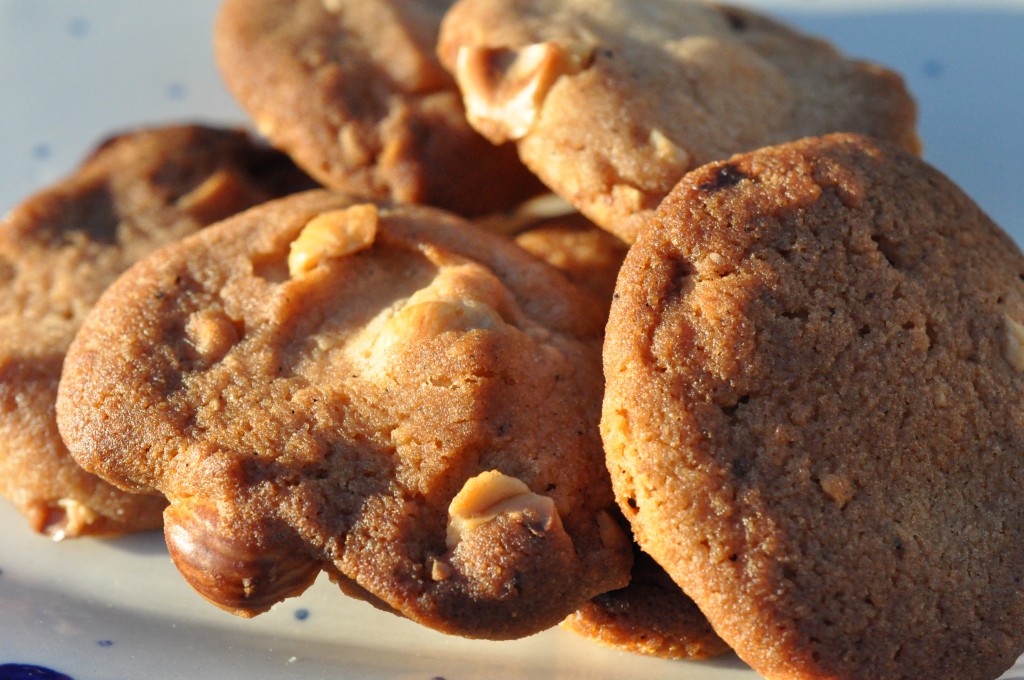 DSC_6811 • nogetiovnen.dk Cookies med agavesirup, nødder og Marsbar