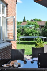 Rabarbermuffins med kokos & hvid chokolade