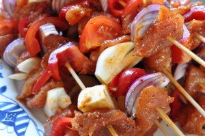 Grillspyd opskrift med svinekød og grøntsager