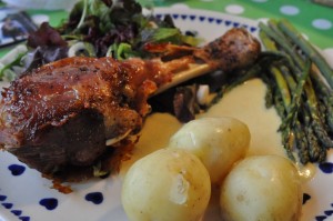 Kalkunlår i ovn eller på grill nem opskrift