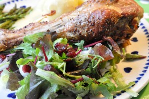 Kalkunlår i ovn eller på grill - lækker opskrift