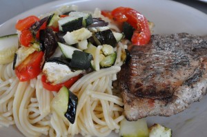 Smukke Bergen og koteletter med sommergrønt