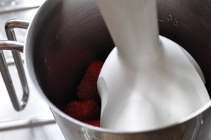 Hjemmelavet is med jordbær