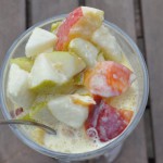 Frugtsalat med råcreme eller vaniljecreme