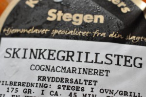 Skinkesteg med ovnkartofler og grøntsager