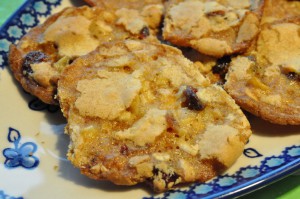 Småkager med kondenseret mælk og mandler - sprøde cookies