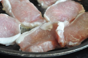 Paprika koteletter i stegeso - med flødesovs