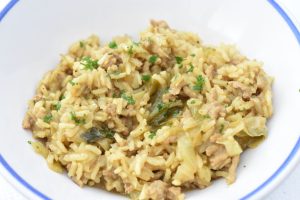 Risret med svinekød og kål - karrykål med ris 