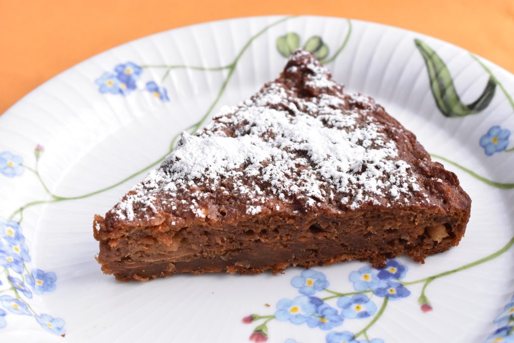 Sund gulerodskage - opskrift på fedtfattig med æble