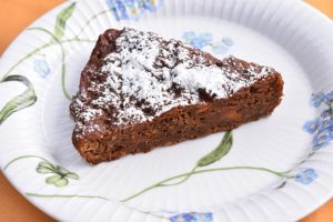 Sund gulerodskage - opskrift på fedtfattig med æble