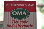 Tykmælksfromage med Daim og mandelknas