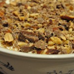 Tykmælksfromage med Daim og mandelknas