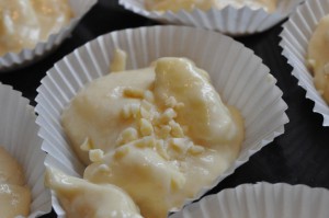 DSC_9066 • nogetiovnen.dk Æbletærte med marcipan og mandler - og nemme æblemuffins