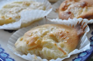 Æbletærte med marcipan og mandler - og nemme æblemuffins