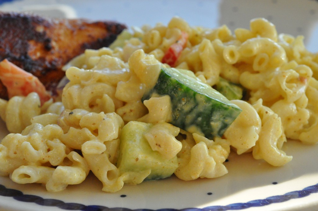 Pastasalat med karry pasta med karrydressing