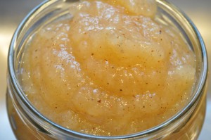 Æblemarmelade med kanel, kardemomme og vanilje