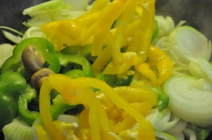 Bøf i folie med grøntsager - hakkebøffer i ovn