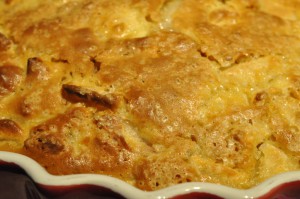 Æblekage med marcipan, makroner og appelsin - saftig