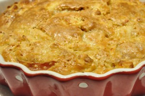 Æblekage med marcipan, makroner og appelsin - saftig