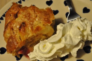 Æblekage med marcipan, makroner og appelsin - saftig