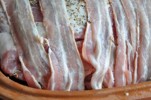 Nakkesteg med bacon i stegeso