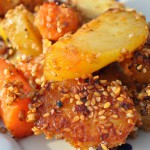 Kartofler i ovn med chili og sesam - opskrift