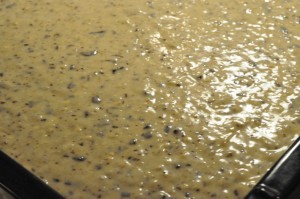 Banankage i bradepande med havregryn