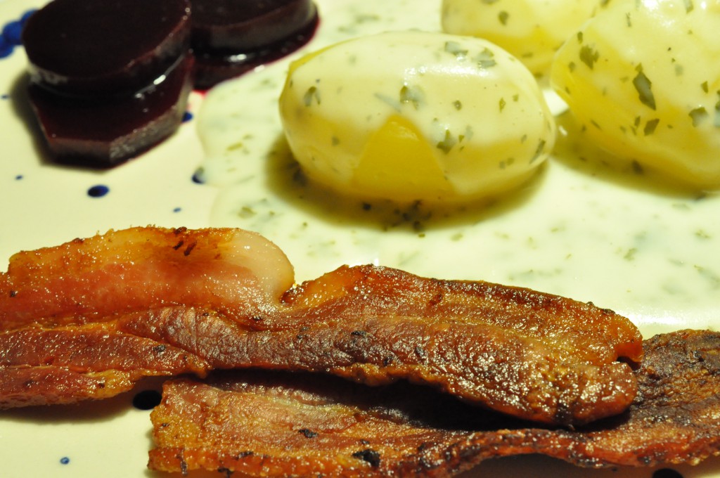 Stegt flæsk med persillesovs