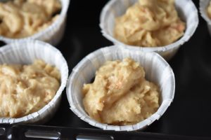 Mazarin syltetøjskager i muffinform m. marcipan & makroner