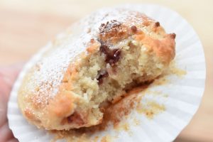 DSC_1226 • nogetiovnen.dk Mazarin syltetøjskager i muffinform m. marcipan & makroner