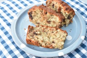 Banankage i bradepande med havregryn