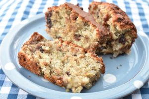 Banankage i bradepande med havregryn