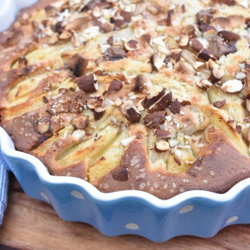 Pærekage med marcipan og nougat - opskrift