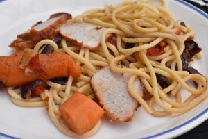 Svinefilet med grøntsager i ovn - tilbehør til pasta