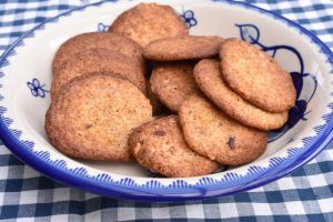 Cookies - opskrift med lakrids, nødder & sirup